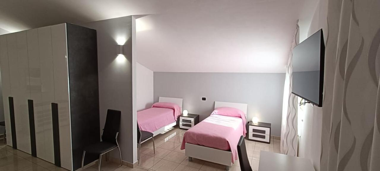 La Casa Di Roberto Bed & Breakfast Madonna Della Pace ภายนอก รูปภาพ